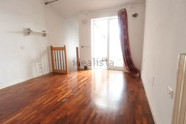 appartamento in vendita a Prato in zona Tavola