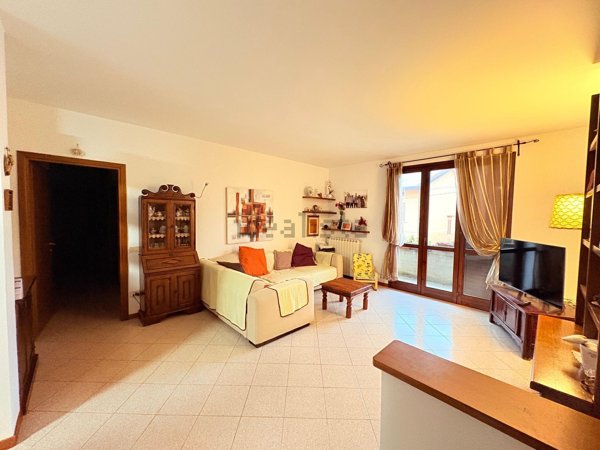 appartamento in vendita a Prato in zona Casale