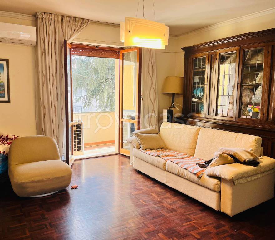 appartamento in vendita a Prato in zona Iolo