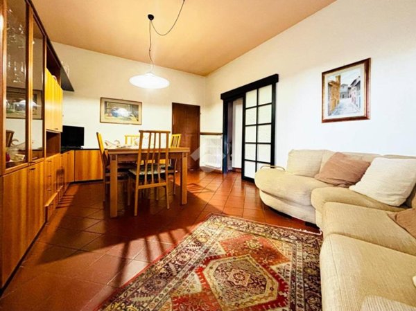 casa indipendente in vendita a Prato in zona Viaccia