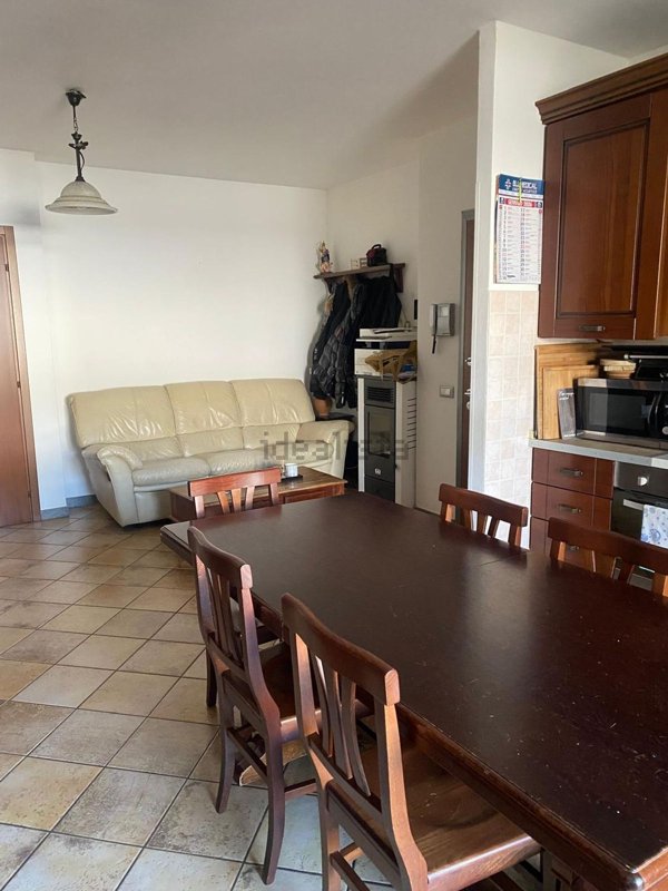 appartamento in vendita a Prato in zona Tavola