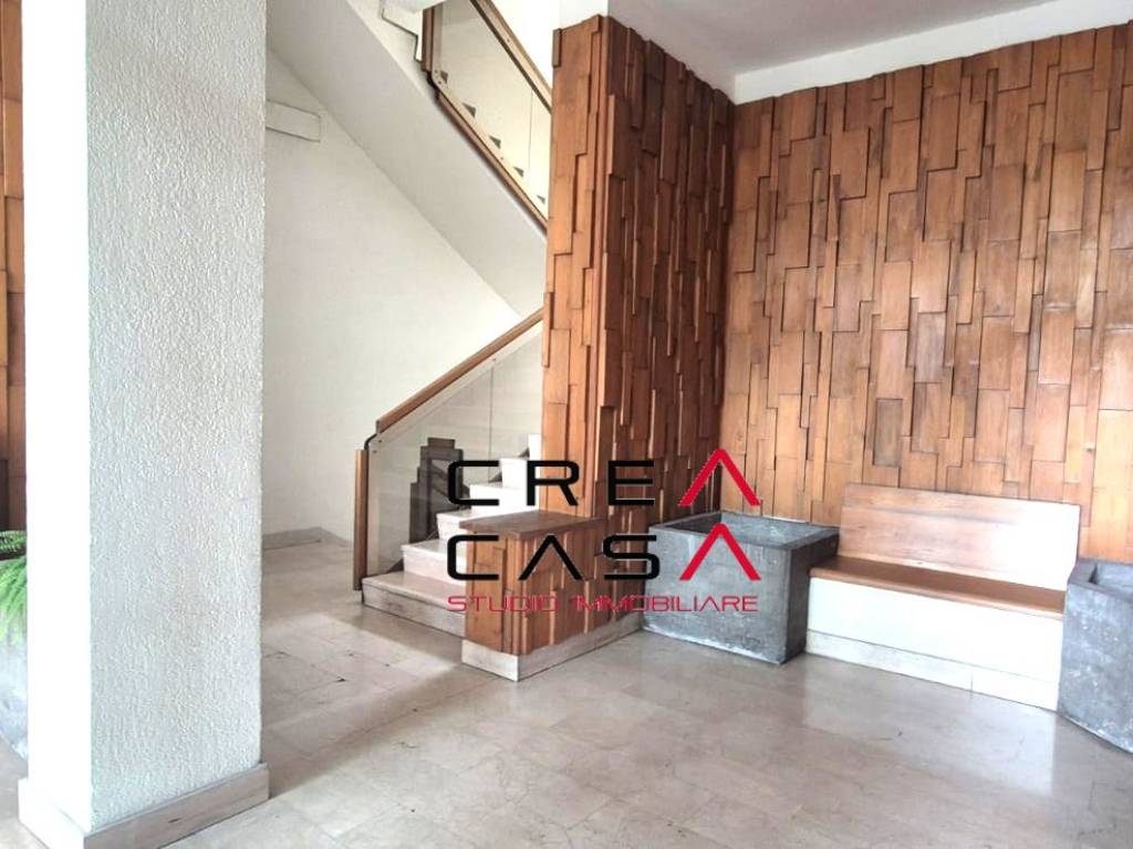 ufficio in vendita a Prato