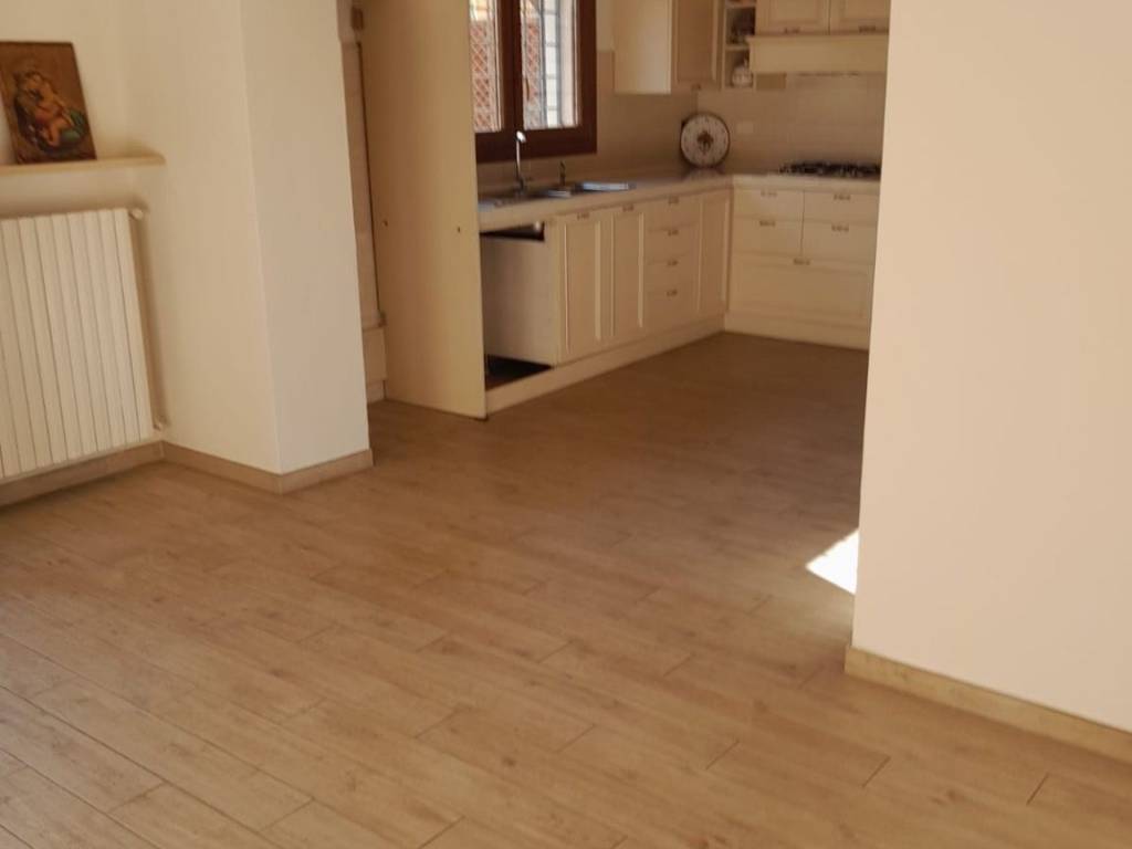 appartamento in vendita a Prato in zona Galciana