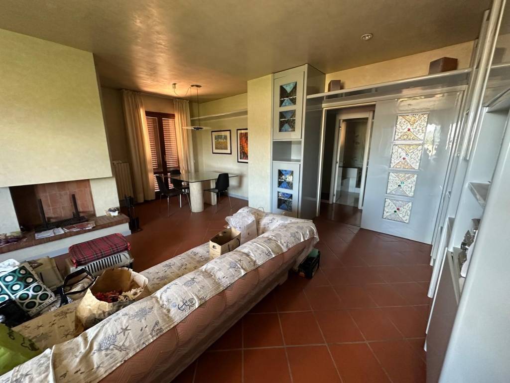 appartamento in vendita a Prato in zona Castelnuovo