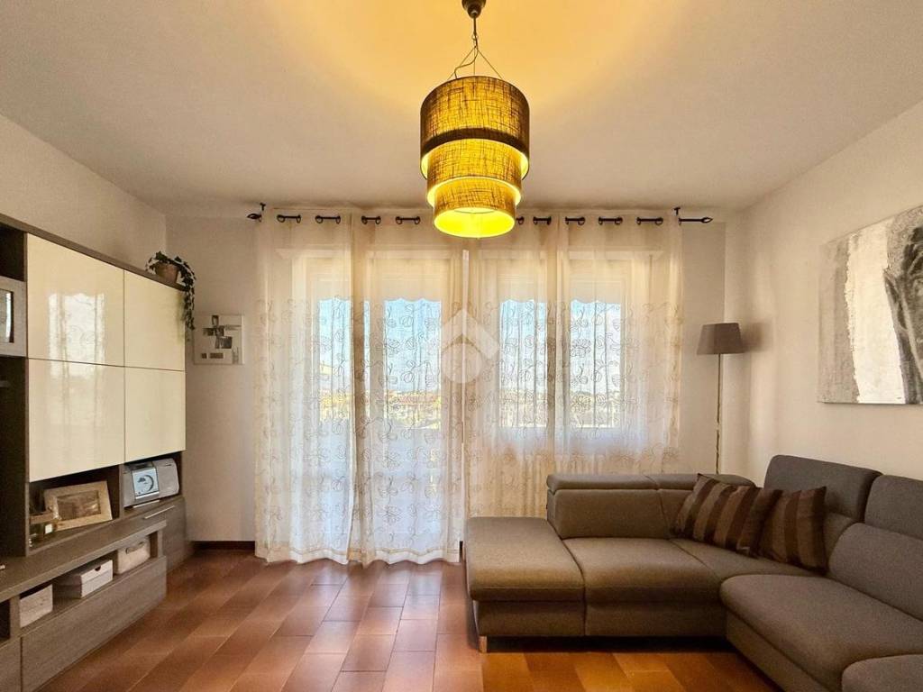 appartamento in vendita a Prato in zona Galciana