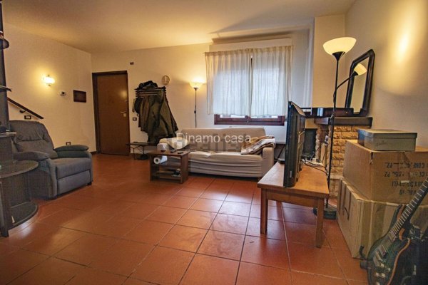 appartamento in vendita a Prato in zona Iolo