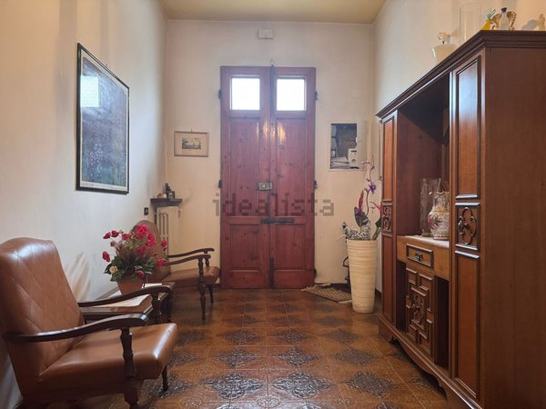 casa indipendente in vendita a Prato