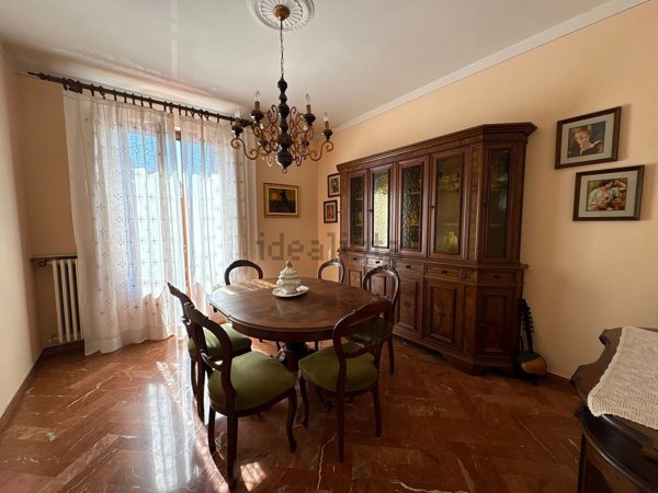 casa indipendente in vendita a Prato