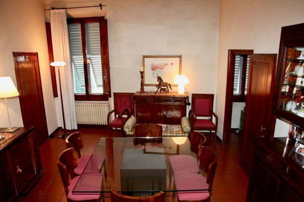 casa indipendente in vendita a Prato