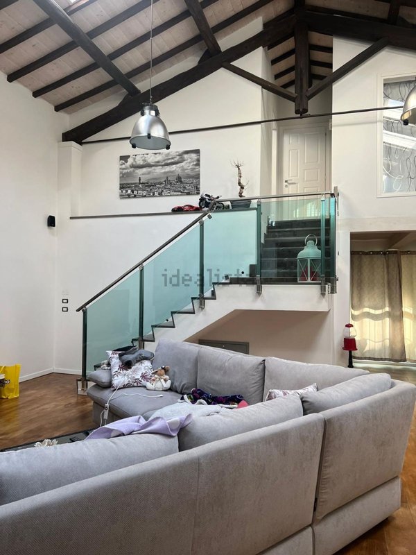 casa indipendente in vendita a Prato in zona Galciana