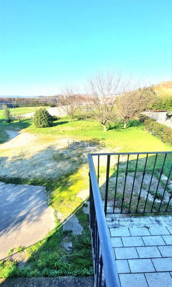 casa indipendente in vendita a Prato in zona Tavola