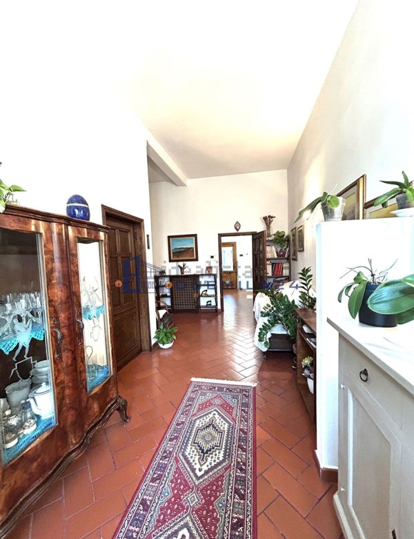 casa indipendente in vendita a Prato in zona Grignano