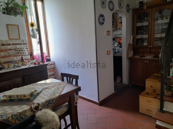 casa indipendente in vendita a Prato