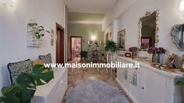 casa indipendente in vendita a Prato in zona Grignano