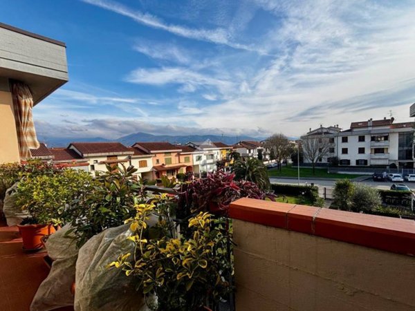 appartamento in vendita a Prato in zona Tobbiana