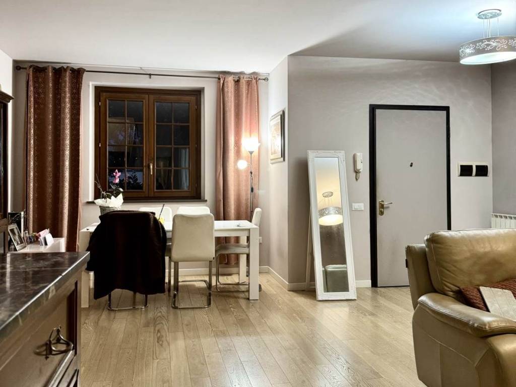 casa indipendente in vendita a Prato in zona Grignano