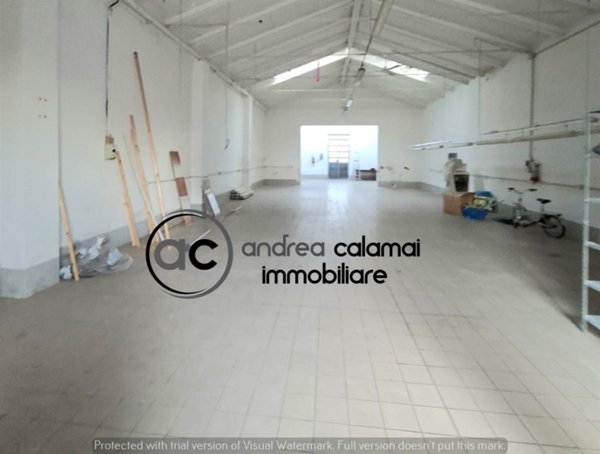 negozio in vendita a Prato in zona Galciana