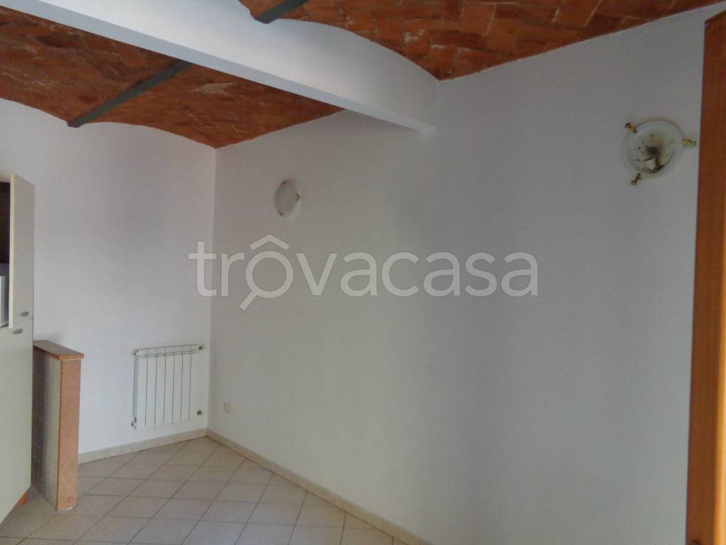 appartamento in vendita a Prato in zona Iolo