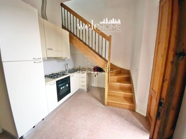 appartamento in vendita a Prato in zona Tavola