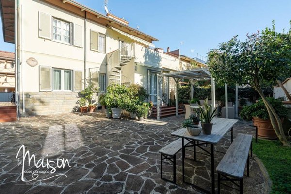 casa indipendente in vendita a Prato in zona Galceti