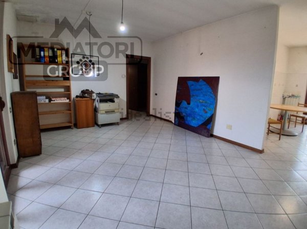 appartamento in vendita a Prato in zona Grignano