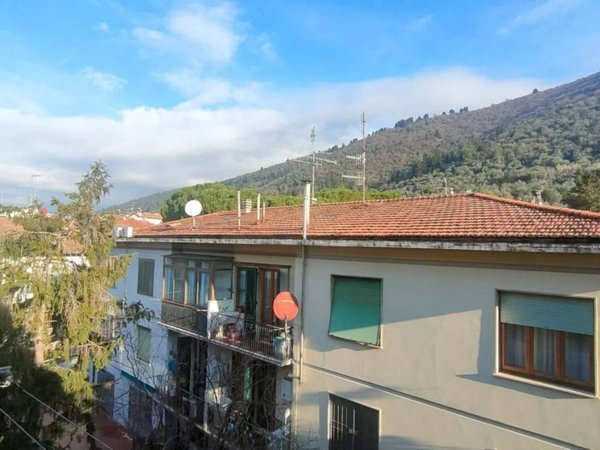 appartamento in vendita a Prato in zona La Macine