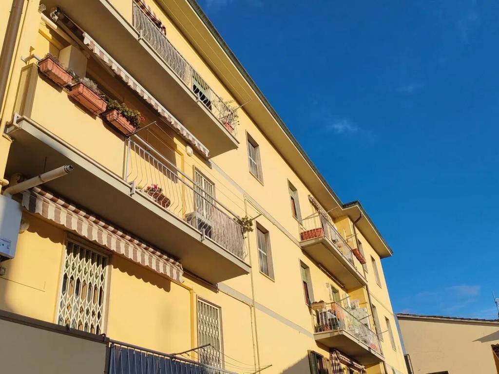 appartamento in vendita a Prato in zona La Macine