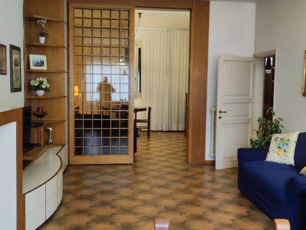 casa indipendente in vendita a Prato