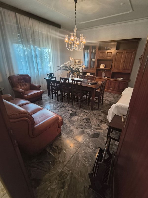 casa indipendente in vendita a Prato in zona Galciana