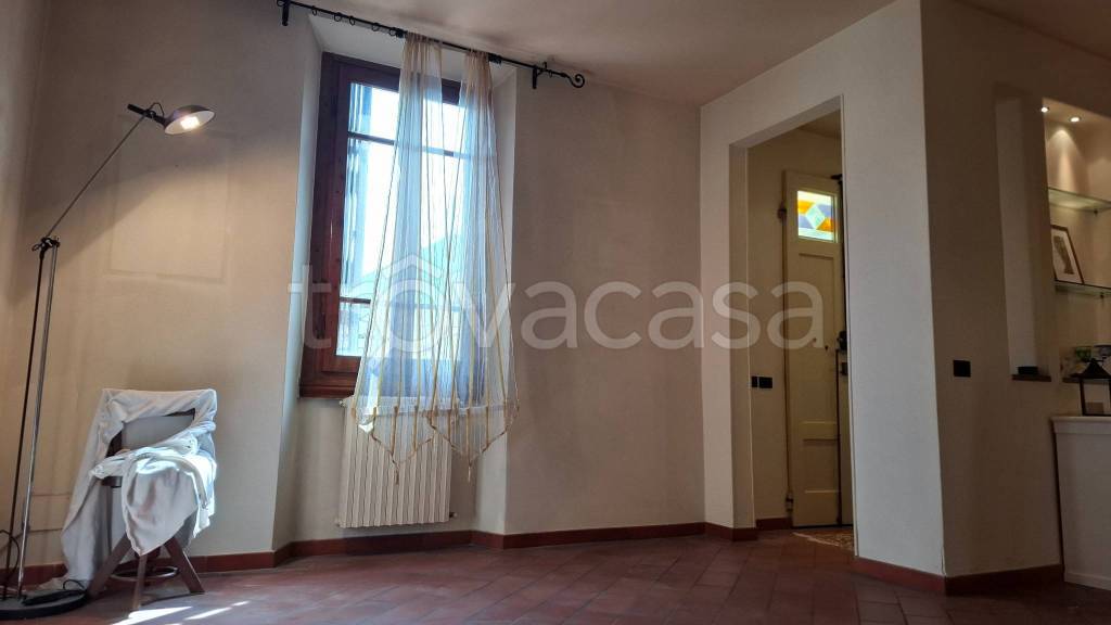 casa indipendente in vendita a Prato in zona Narnali
