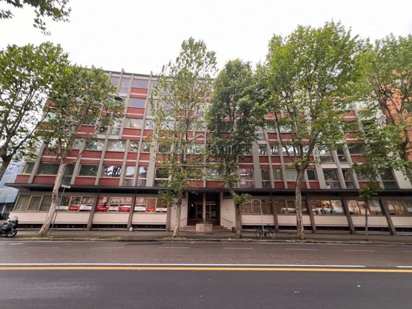 ufficio in vendita a Prato