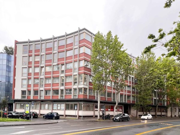 ufficio in vendita a Prato