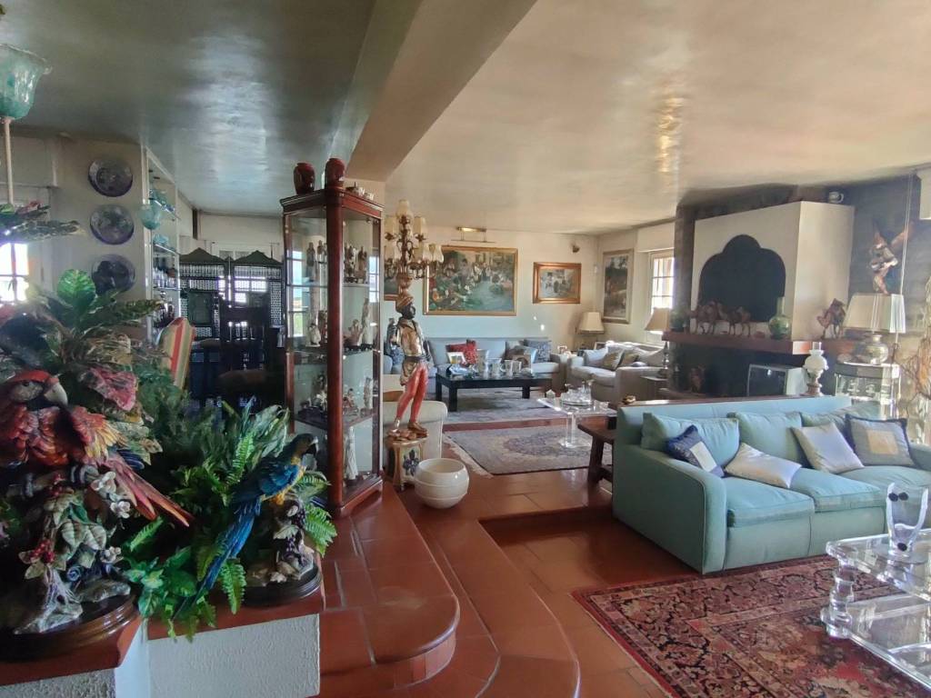 appartamento in vendita a Prato in zona Le Badie