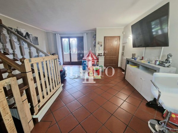 casa indipendente in vendita a Prato in zona Fontanelle