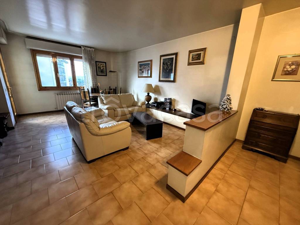 appartamento in vendita a Prato in zona Le Badie