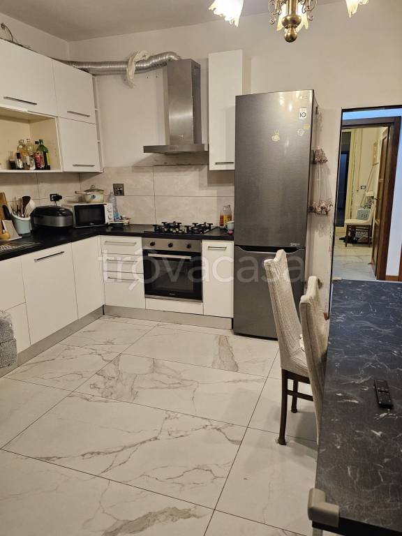 appartamento in vendita a Prato in zona Narnali