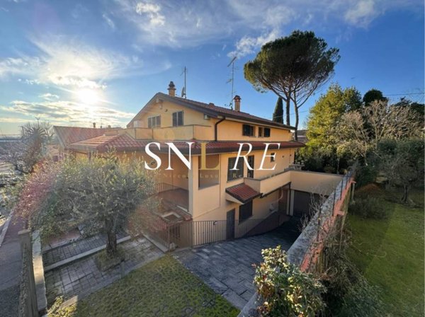 casa indipendente in vendita a Prato in zona La Macine