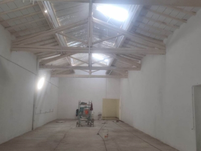 negozio in vendita a Prato