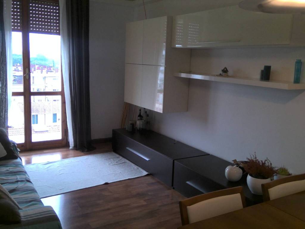 appartamento in vendita a Prato in zona Grignano