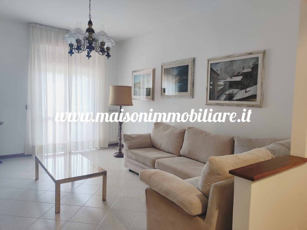 appartamento in vendita a Prato in zona Figline