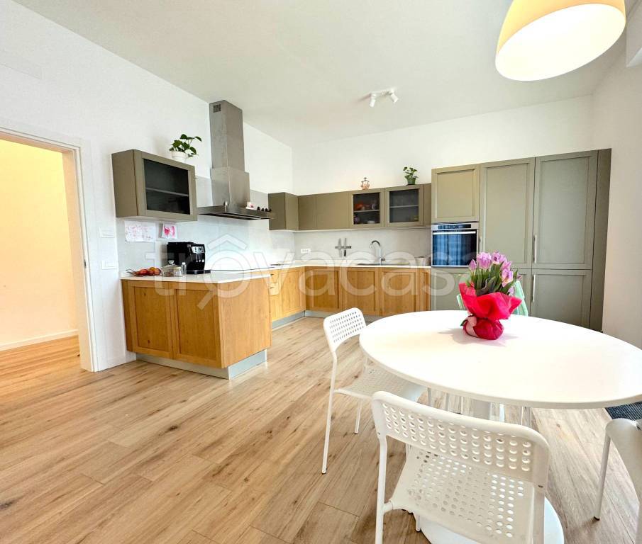 appartamento in vendita a Prato in zona San Martino