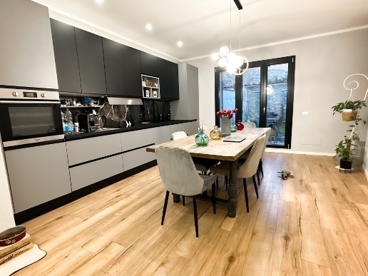 casa indipendente in vendita a Prato in zona La Querce