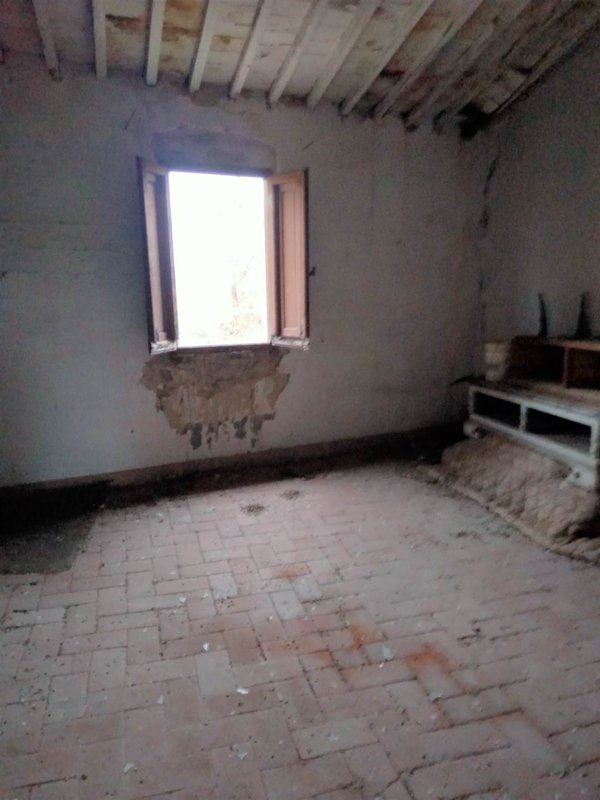 casa indipendente in vendita a Prato in zona Sant'Ippolito