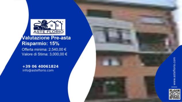 locale commerciale in vendita a Prato in zona Popolino