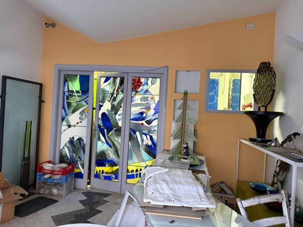 intera palazzina in vendita a Prato