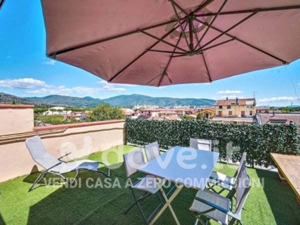 appartamento in vendita a Prato in zona Narnali