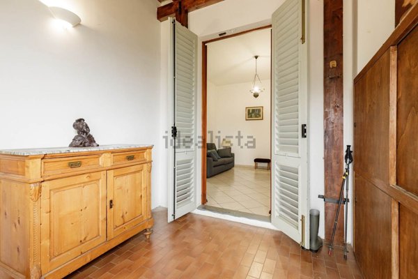 appartamento in vendita a Prato in zona Paperino