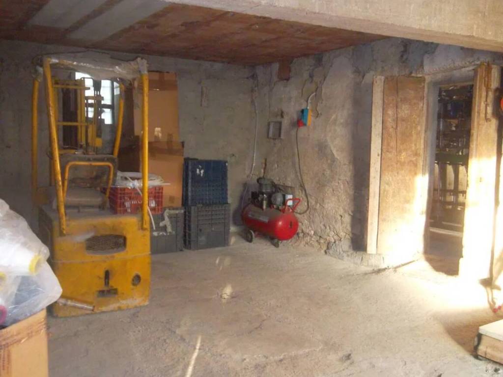 casa indipendente in vendita a Prato in zona Galciana