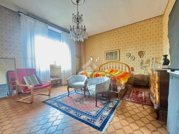 casa indipendente in vendita a Prato in zona Viaccia