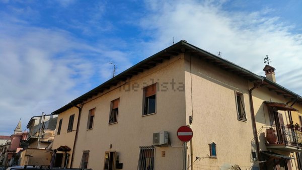 casa indipendente in vendita a Prato in zona Paperino